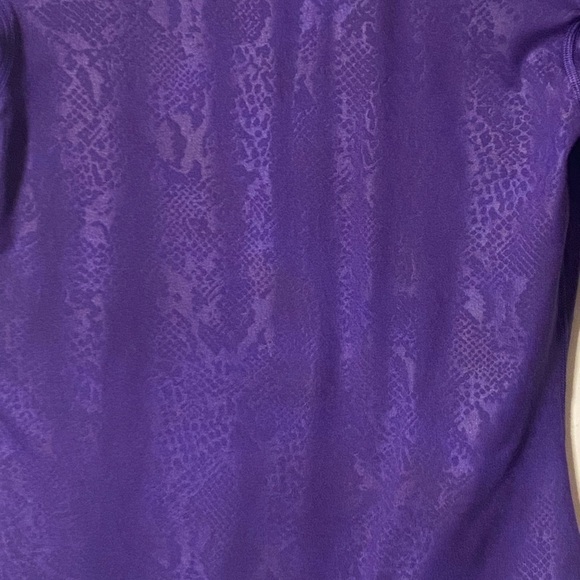 Nike Pro Dri-Fit Embossed Heights Half Zip Top - Picture 6 of 8